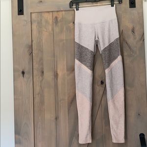 Alo Yoga HW SHEILA LEGGING XS